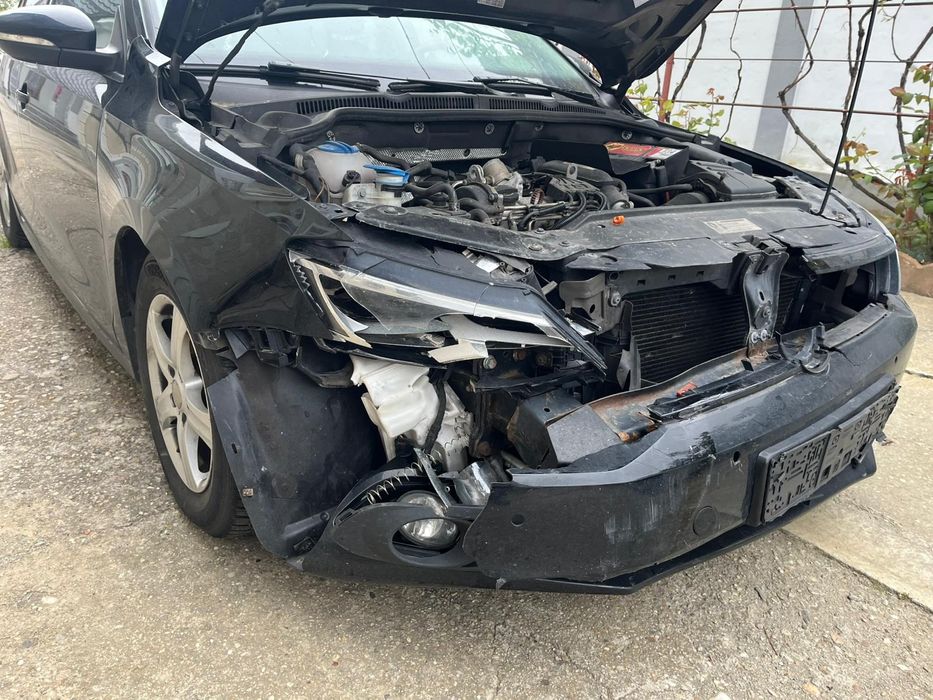 Vw jetta 2012 avariat