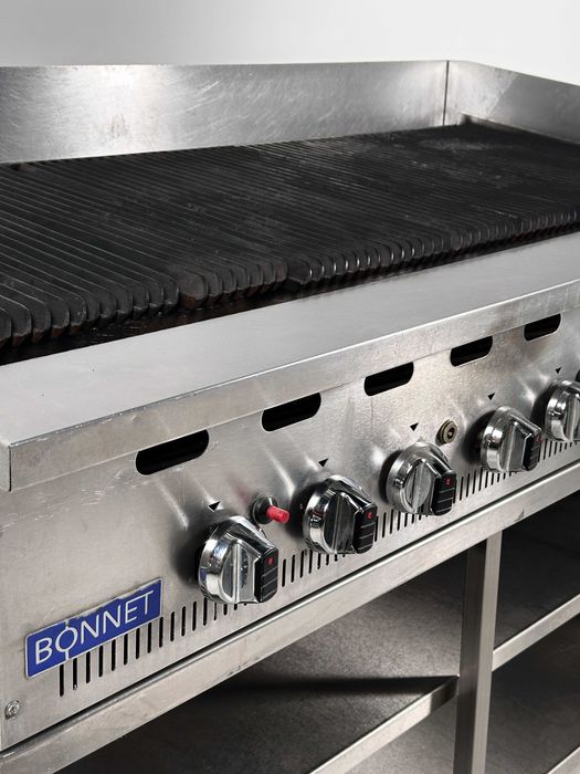 Bonnet - Gratar roca vulcanica /GAZ (1500 x 800 mm)