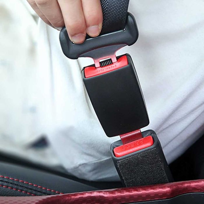 Закопчалка за предпазен колан на автомобил 1 брой.