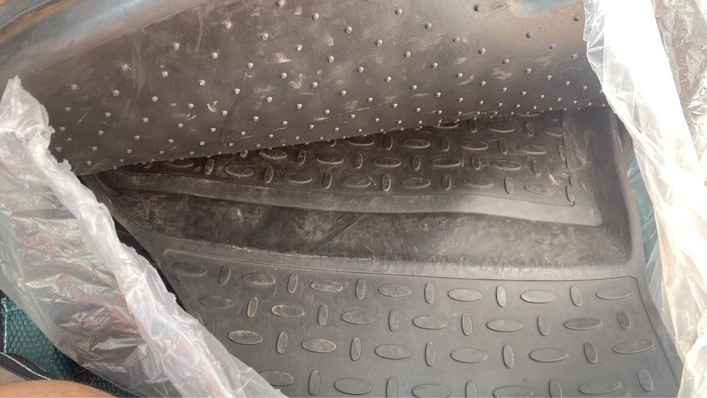 Коврики на Тойота Highlander