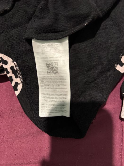 GUESS 6-7 y……………