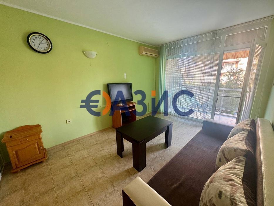 Продава се Четиристаен апартамент в к.к. Слънчев бряг - 75 кв.м за 544 €/кв.м - Снимка #3