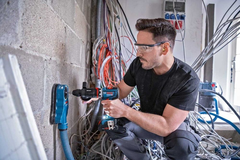 Акумулаторен винтоверт Bosch Professional GSR 18V-90 FC, НОВО