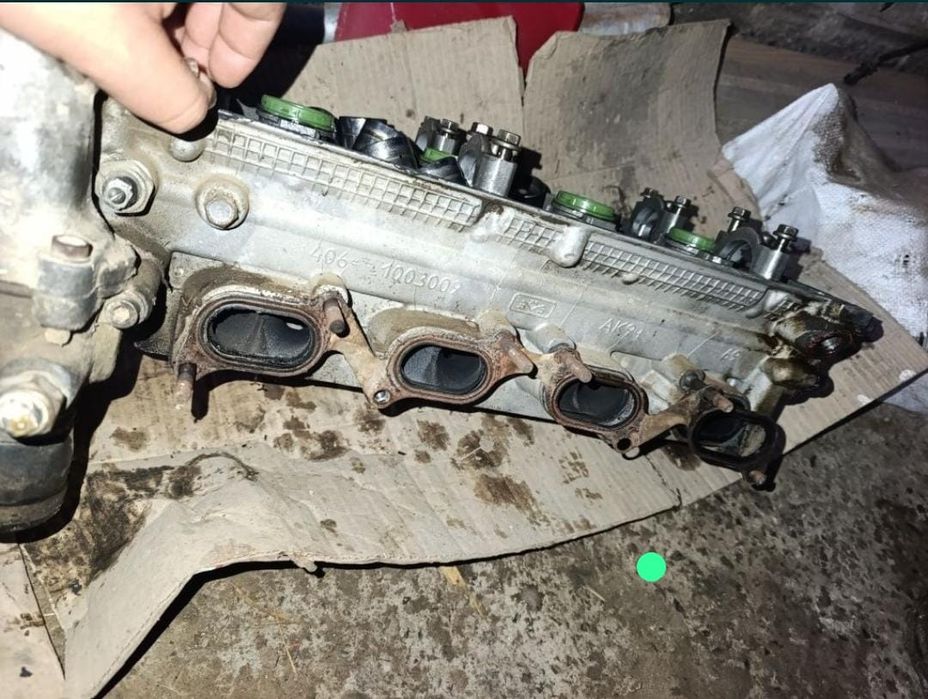 Продам головку на Газель 406 двигатель.