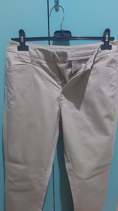 Pantaloni Yessica (C&A) bej – mărimea 34