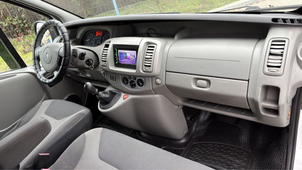 Renault Trafic 8+1 Locuri an 2011 2.0 140 CP Euro 5* Opel Vivaro