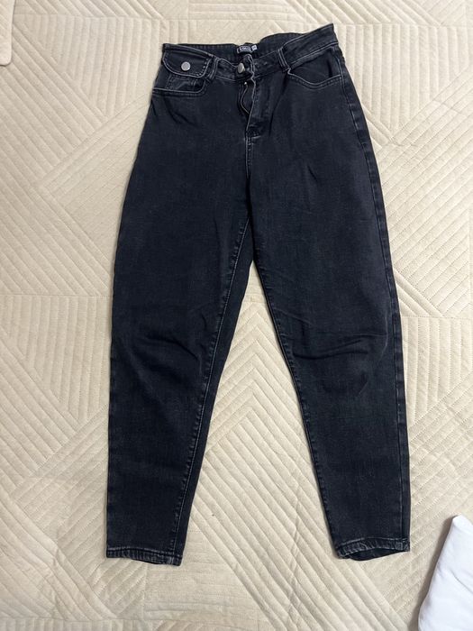 Джинсы черные мом