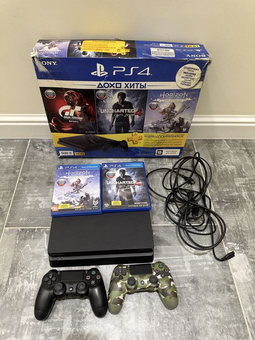 PlayStation 4 Slim 500 GB - ideal holatda, to liq komplekt!