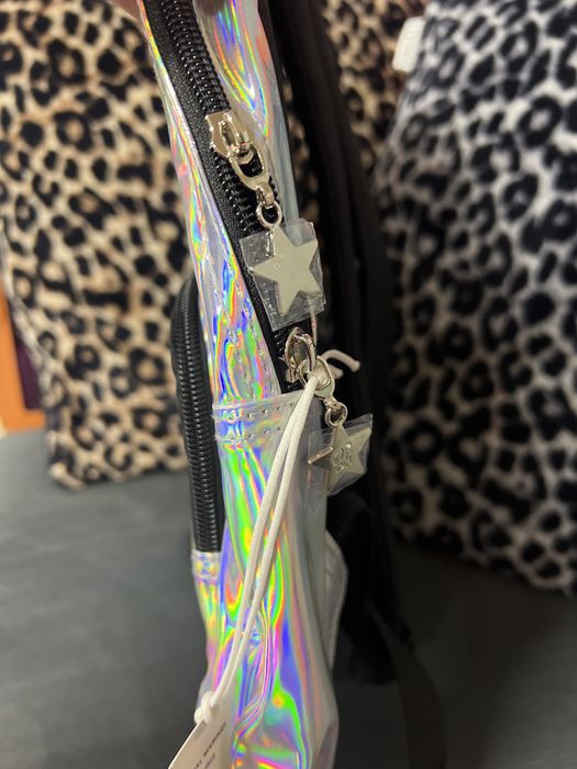 Раница нова лъскава