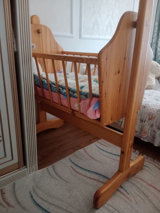 Детская кроватка качялка