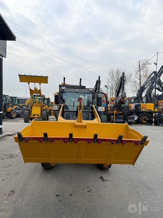Погрузчик MAXBULL SW 920 - 0,8 куб + челюсть