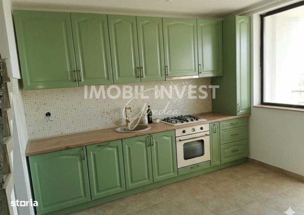 Apartament cu 5 camere, scara interioara, 4 bai, finisaje moderne