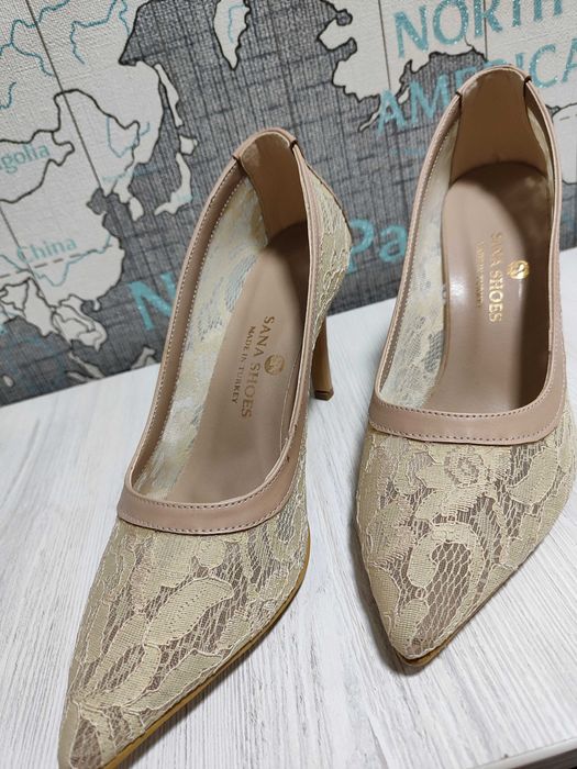 Продам новые туфли лодочки