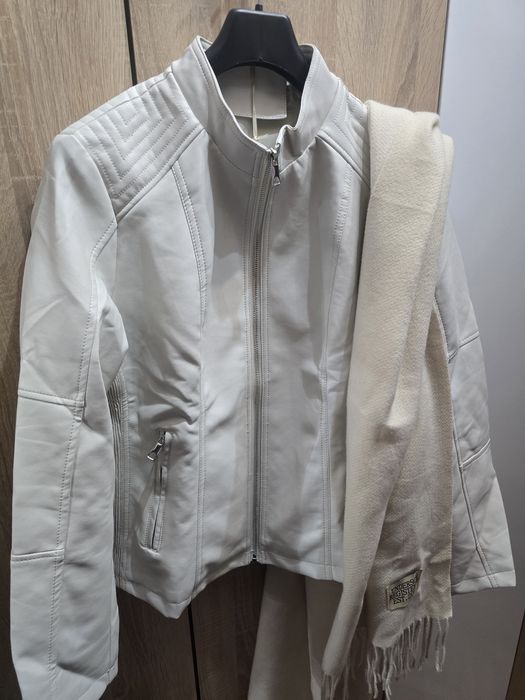 Дамски зимен шал и кожено яке