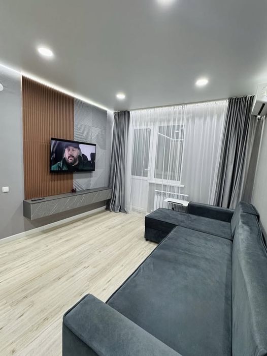 Продам 1.5 район драмтеатра