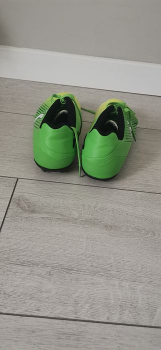 Футболни бутонки на fila