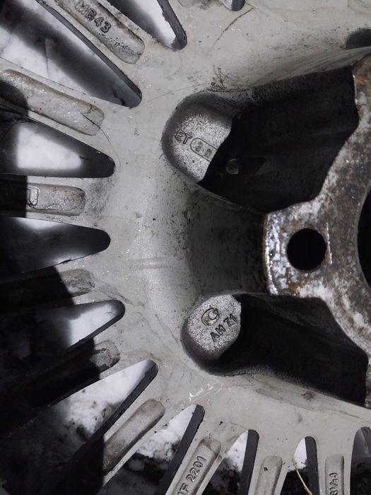 Диски R18. Все вареные. На Мерседес.