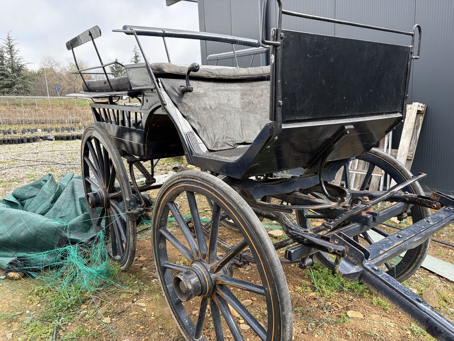 Файтон „Холандка“ – автентичен стил, отлично състояние