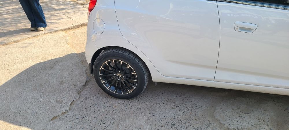 Doska sotiladi sparkda turipti xolati zor yangi oganman diskani ozi