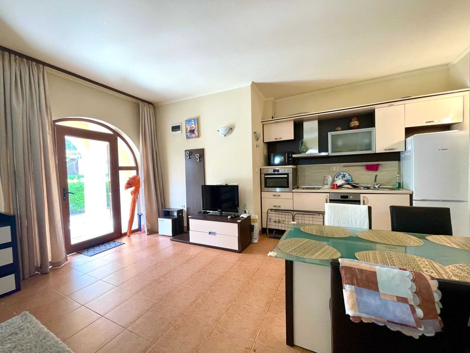 Продава се Двустаен апартамент в к.к. Елените - 72 кв.м за 1902 €/кв.м - Снимка #3