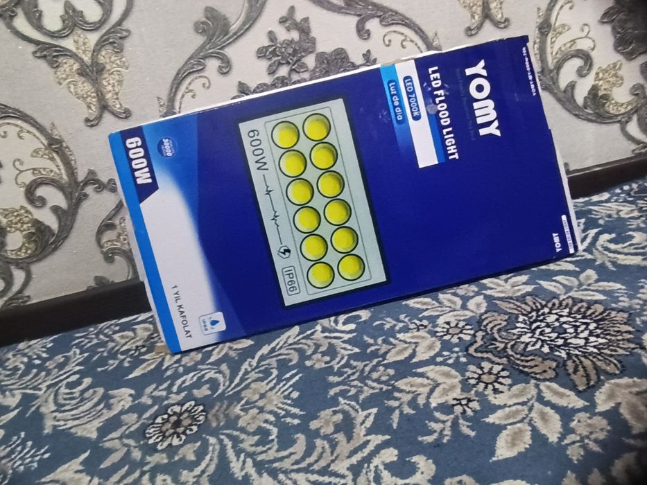 Prajektr. YOMY  LED FLOOD LIGHT  600w LeD