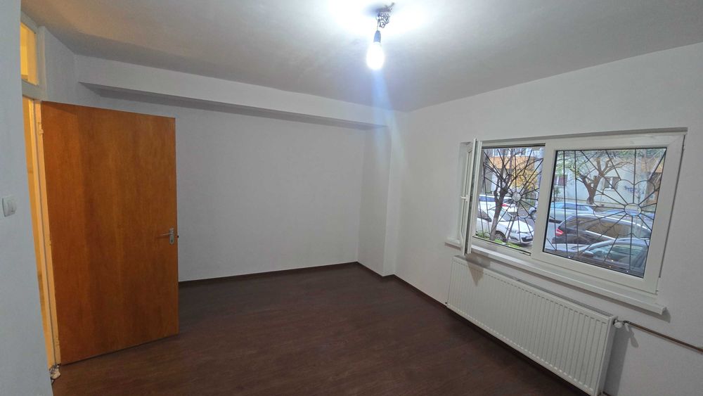 Vand apartament 2 camere 67 mp, parter str Petre Ispirescu, sector 5