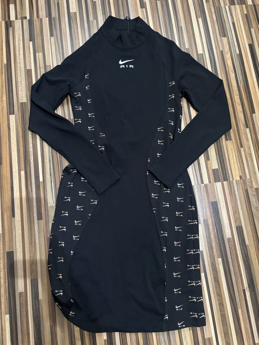 Rochie sport  Nike masura S / negru