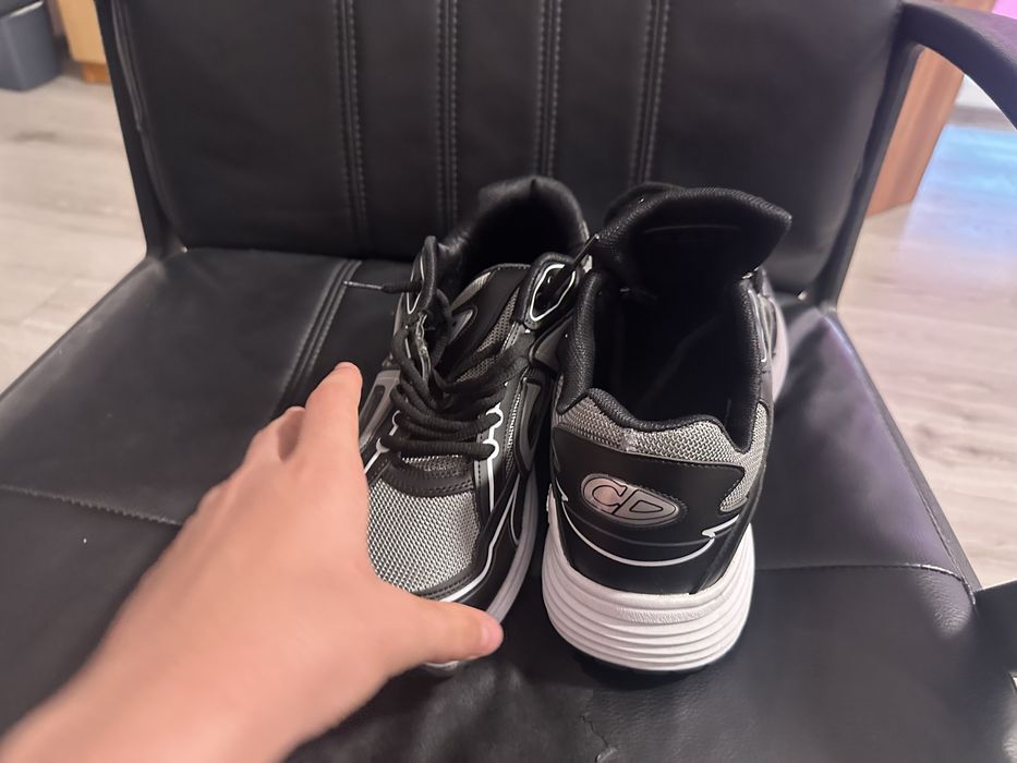 Christian Dior B30