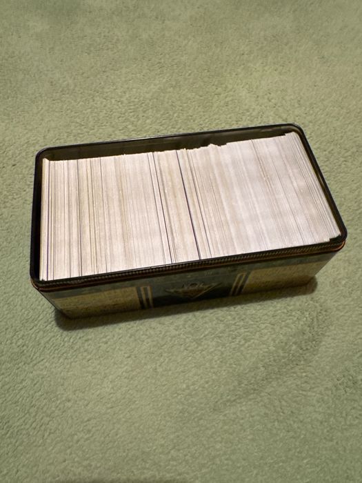 Продавам нови оригинални Yu-gi-oh карти на добра цена