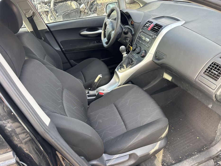 Toyota Auris Тойота Аурис 1.4d4d 90кс 2011г На части!