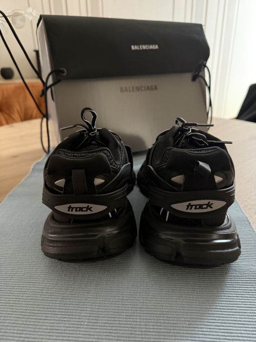 Balenciaga Track 42