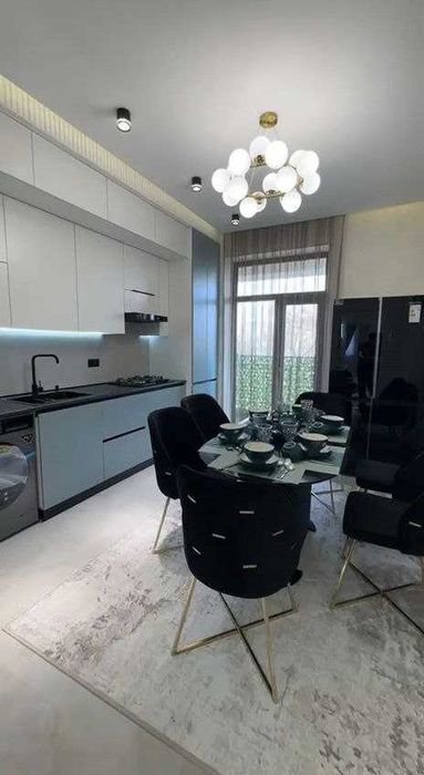 Срочно продается квартира  /  Новостройка Кирпич Адрес : Куйлюк 5