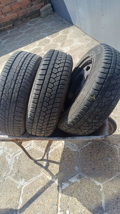 Гуми с джанти 175 65 14 за vw polo