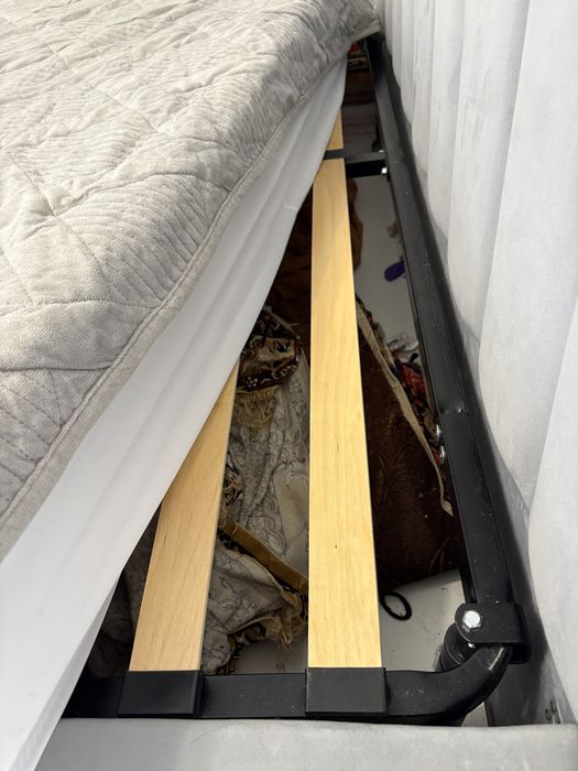 Кровать 180*200  (серый цвет)