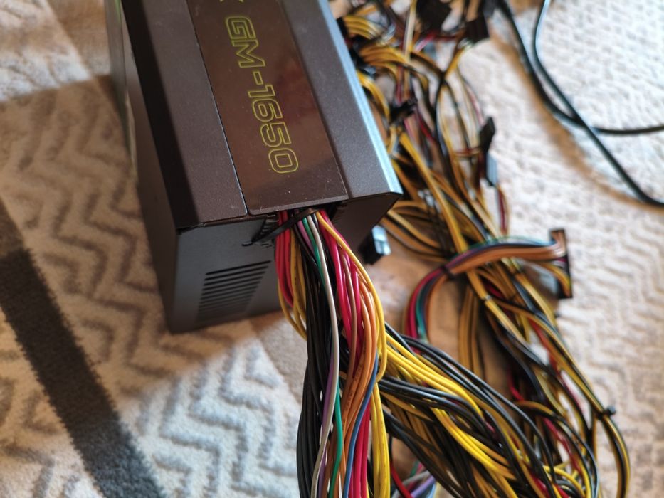 продаю БП на 1650w