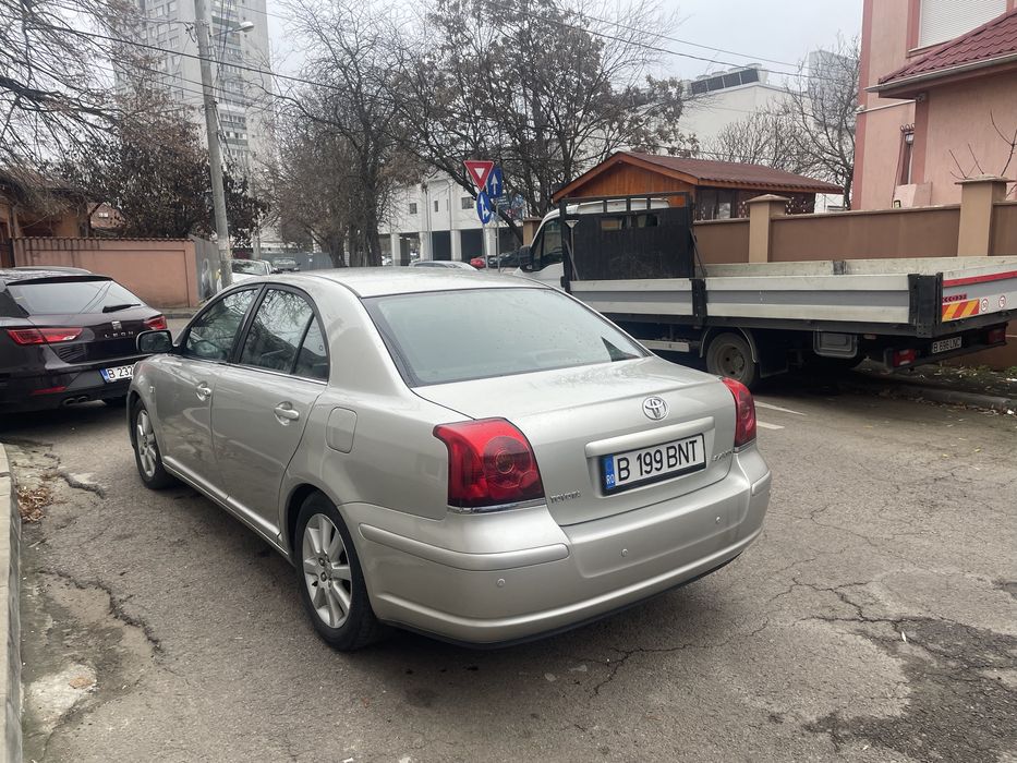 Toyota avensis t25 1.8 vvt-i