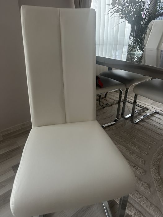 Трапезен  Стол Кожен