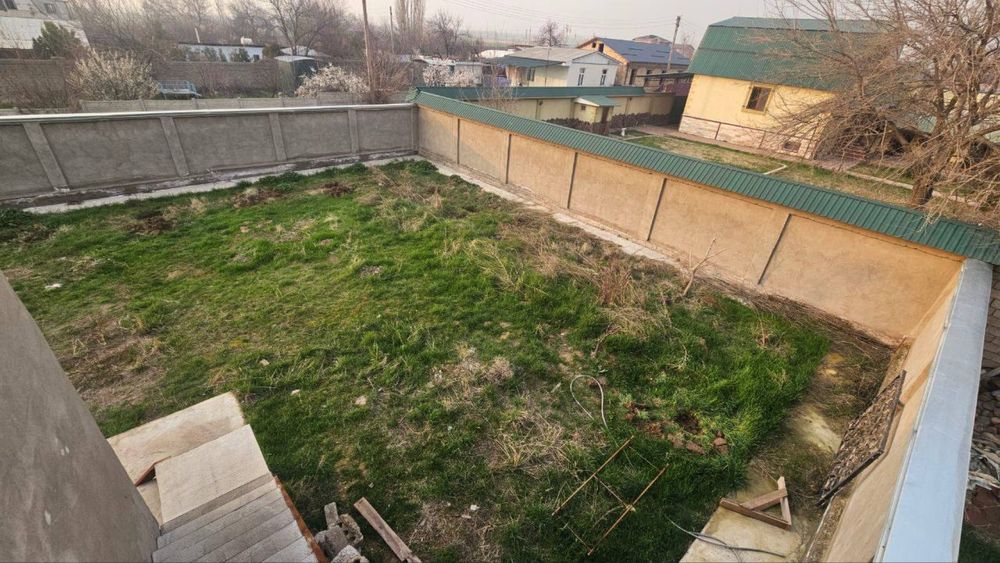 Dacha sotiladi yuqori chirchiq tumani