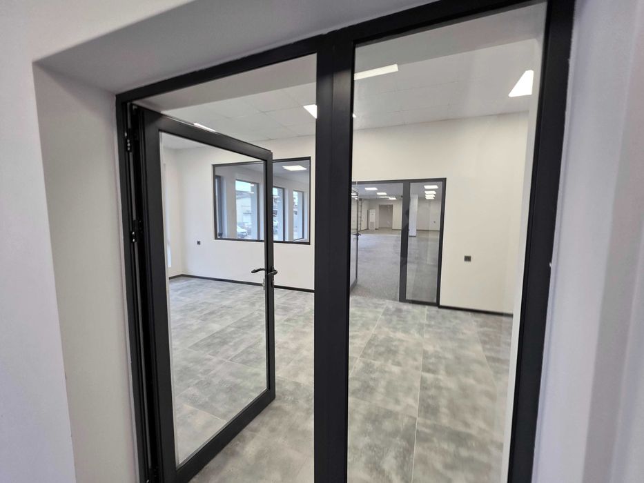 Продавам Производствена сграда в парцел два декара от Собственик