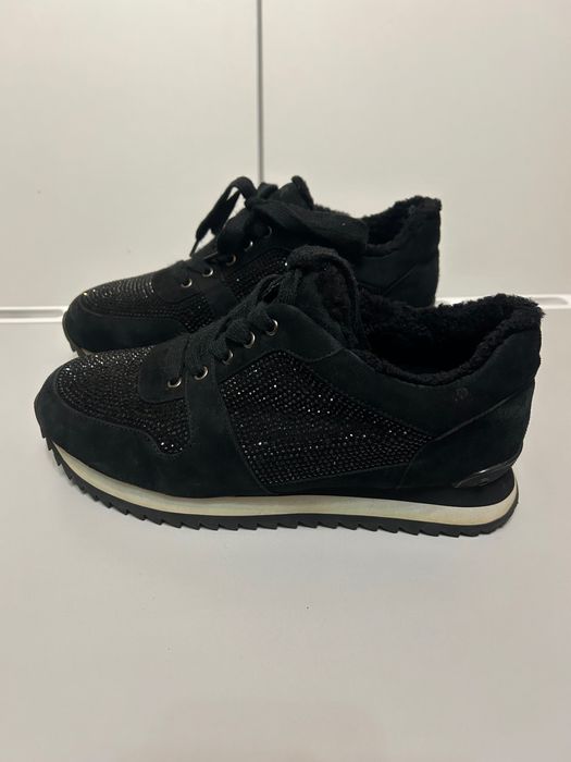 Обувь маленькая размер 36