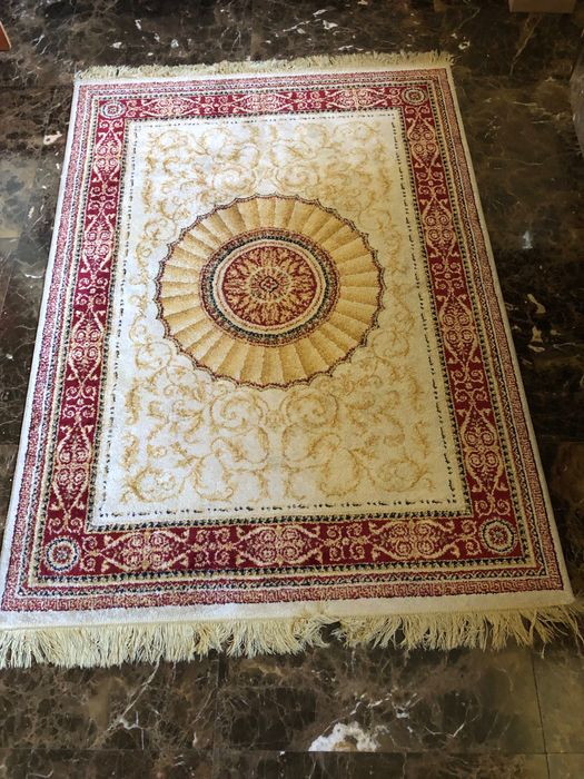 Ковры шелковые и шерстяные