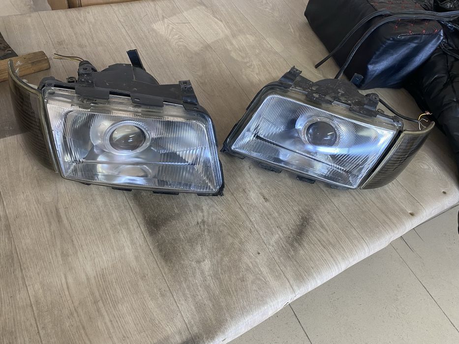 Продам фары ауди 100с4