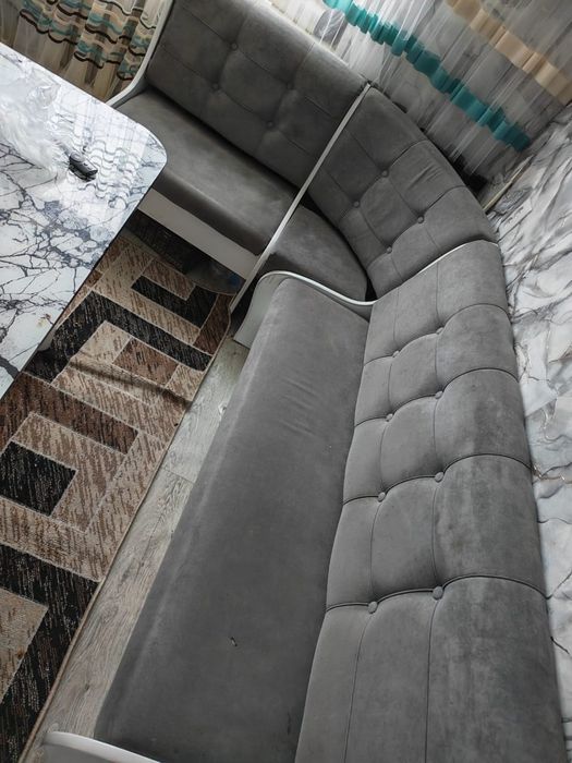 Кухонный уголок .