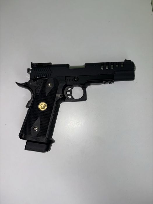 WE Airsoft Пистолет