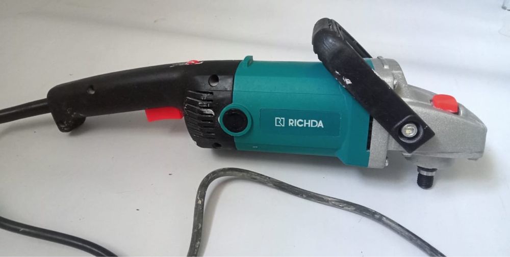 Продам инструменты в срочном порядке