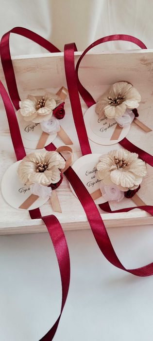 Гривни за Моминско парти