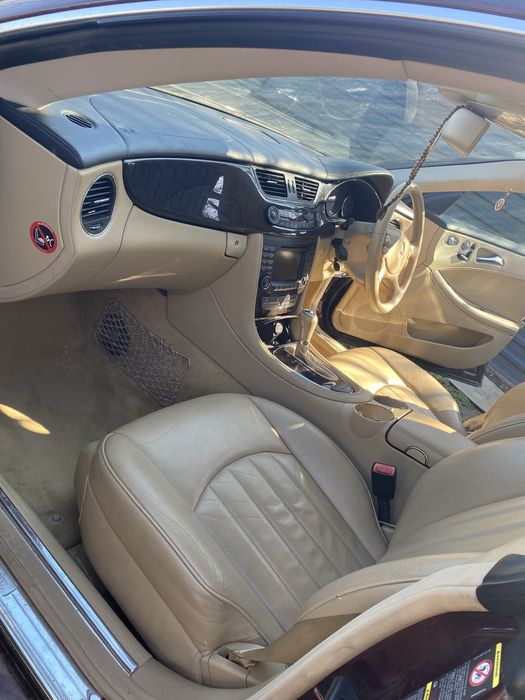 Dezmembrez   Mercedes  CLS 320 ,w219,3.0 cdi,2007.