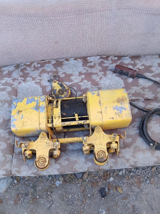 Продам тельфер б/у