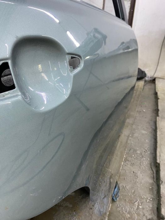 Дверь б/у оригинал