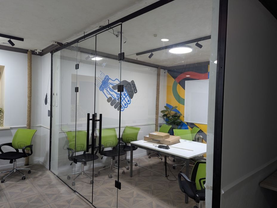 Стеклянные двери